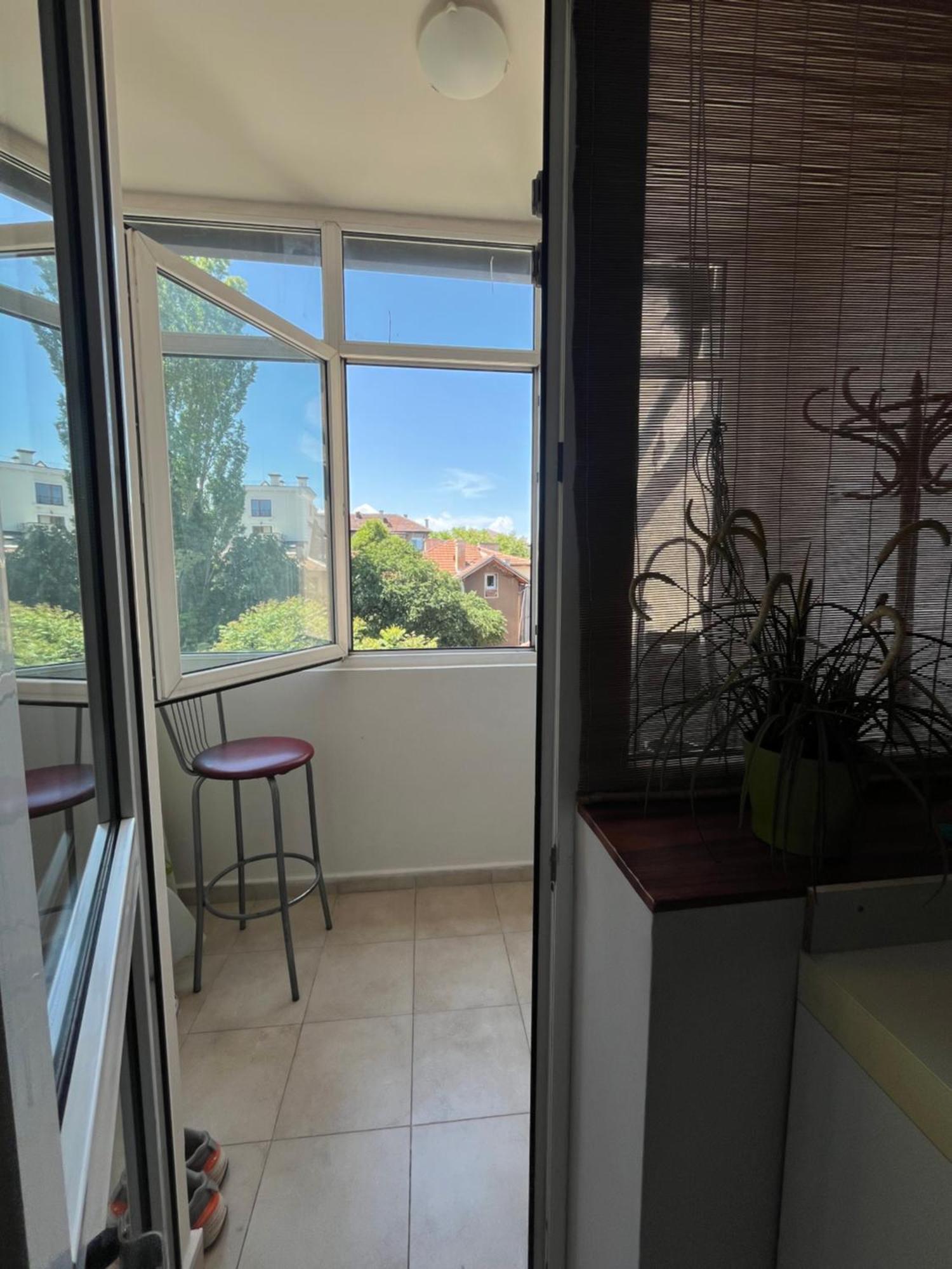 Elegance On A Budget - Rooms For Rent In Sofia Center Exteriör bild