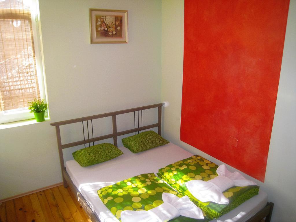 Elegance On A Budget - Rooms For Rent In Sofia Center Exteriör bild