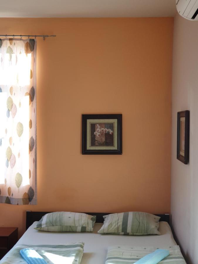 Elegance On A Budget - Rooms For Rent In Sofia Center Exteriör bild
